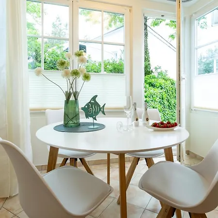 Apartman Ambienta - Wellenreiter Mit Strandkorb Am